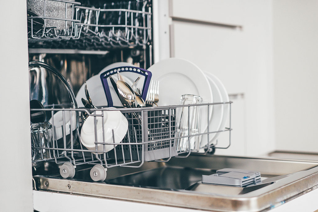 dishwasher посудомоечная машина