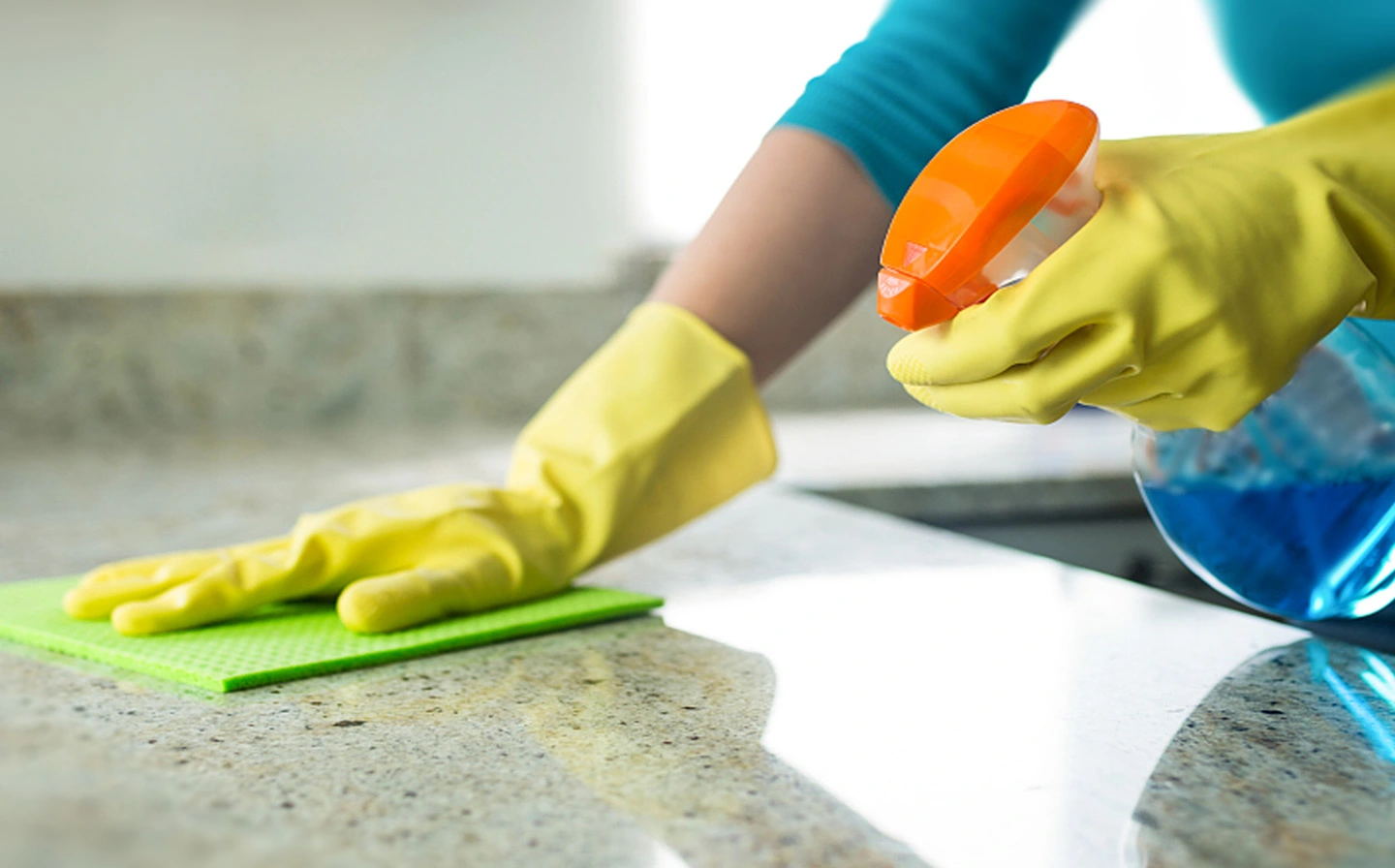 Уход за домом и уборка в учреждениях